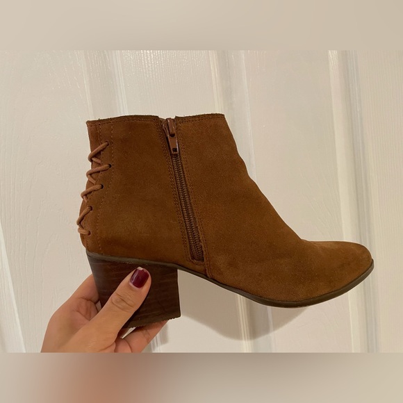 Aldo- Block heel ankle booties - Picture 5 of 16